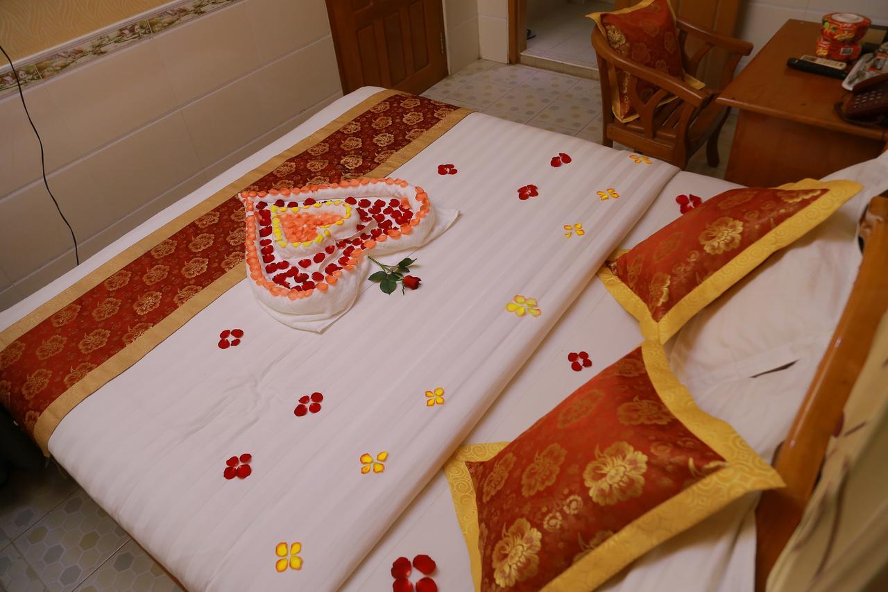 Hotel Shwe Pyi Tan Mandalay Exterior photo