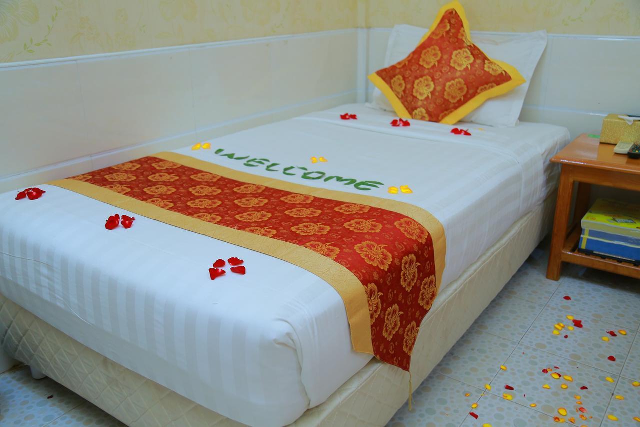 Hotel Shwe Pyi Tan Mandalay Exterior photo